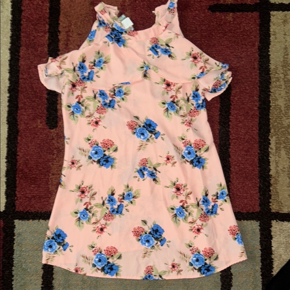 Women’s Flowy Tank Top style blouse‎